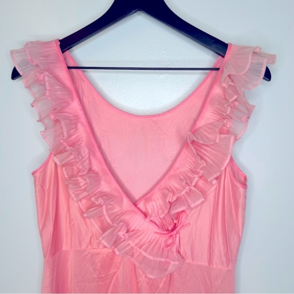 Vanity Fair Vintage Pleated Pink Ruffle Sleeveles… - image 3